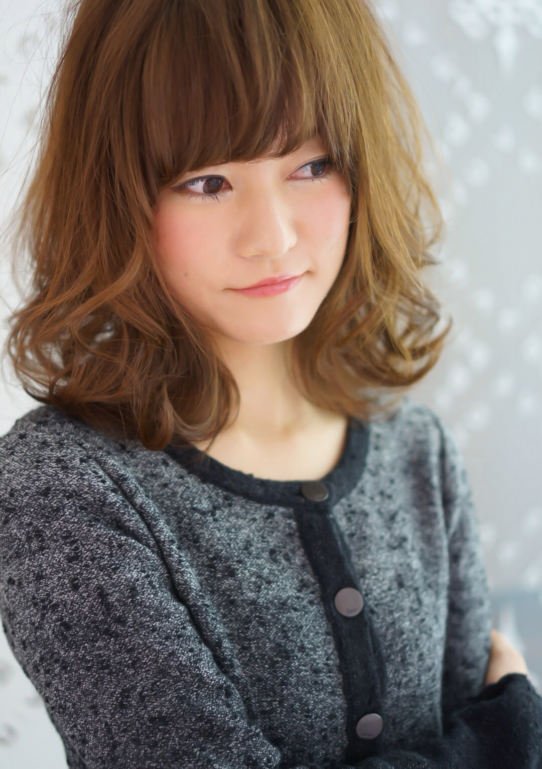 髪型 最高かつ最も包括的なミディアム ヘアスタイル 15
