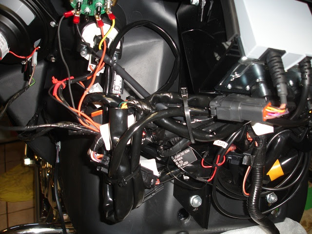 Wiring diagram 2013 road king harley davidson forums road king tail light wiring diagram wiring library. Hd Audio Ipod Interface Install 2011 Rgc Harley Davidson Forums