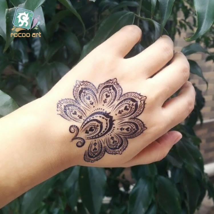 16 Gambar Tato  Tangan  Henna Contoh Gambar Tato 