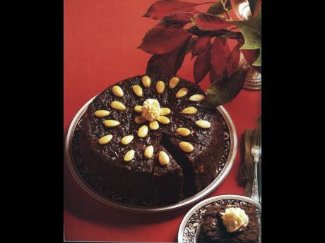 Jamaican christmas cake is known for its rich flavors of rum soaked fruits and spices and is offered during the christmas season and is usually served with a glass of sorrel. Lifestyle Food Celebrate Christmas With A Traditional Fruit Cake Food Jamaica Star