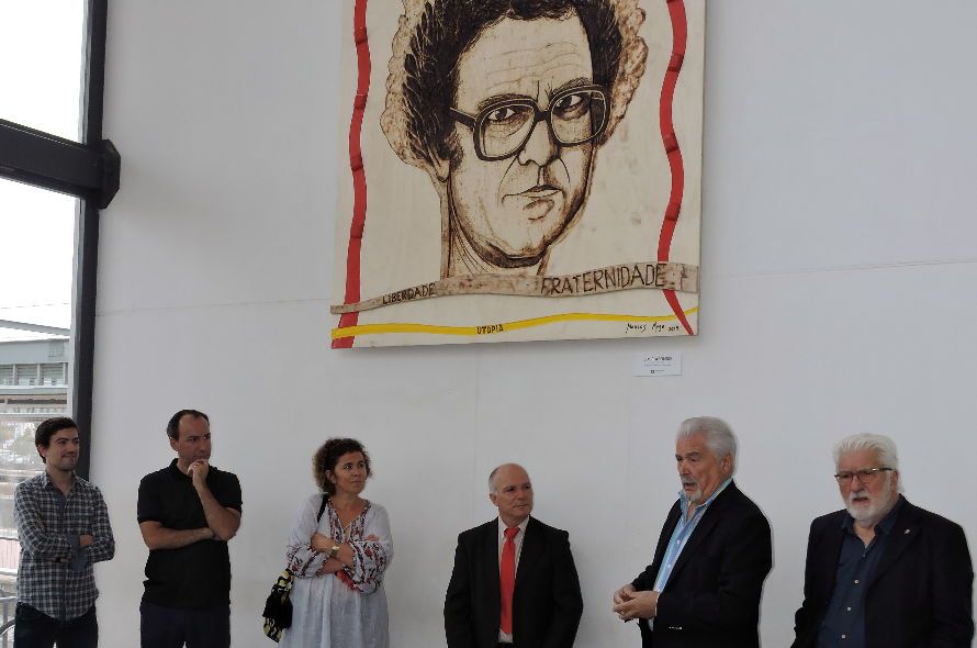 O primeiro canto (dedicado a jose afonso)dulce pontes • o primeiro canto. Atelier Marcos Muge Azulejos Artisticos Afresco Etelas Talha E Escultura Art