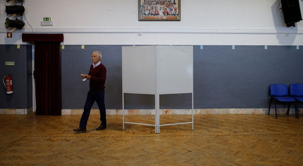 Europeias: Quase 15 mil pessoas votaram antecipadamente 