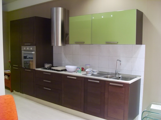 Cameretta graziosa, due letti berloni. Cucina Metropolis Berloni Mobilificio Mobilifici Mobili Arredamento Arredamenti Arredo Arredi Arredare Casa Cucina Cucine Camera Camere Camerette Letto Letti Tavoli Tavolini Sedie Berloni Lube Progettare Progettazione Materassi Ortopedici