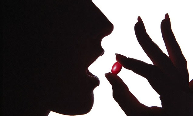 http://i.dailymail.co.uk/i/pix/2014/01/13/article-0-1833D94E000005DC-94_636x382.jpg