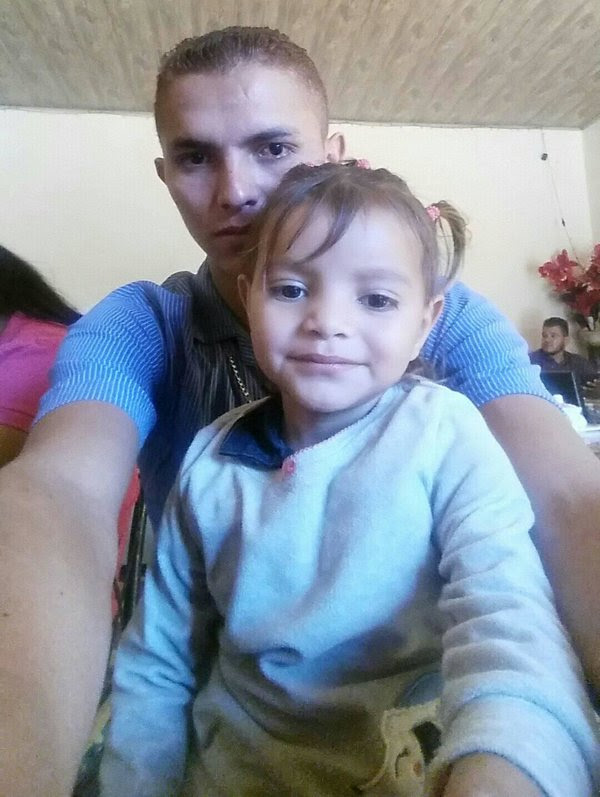 Rudy Donaldo Martínez Arias y su hija en una foto que publicó en Facebook en enero.