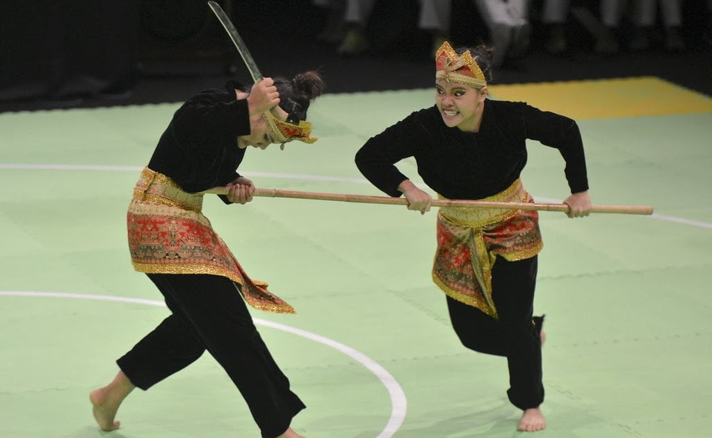  Seni  Ganda  Pencak  Silat 