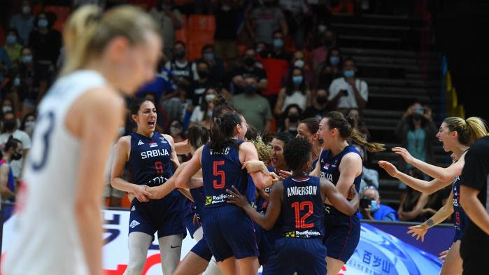 EuroBasket féminin 2021 : toujours maudite, la France battue en finale par la Serbie