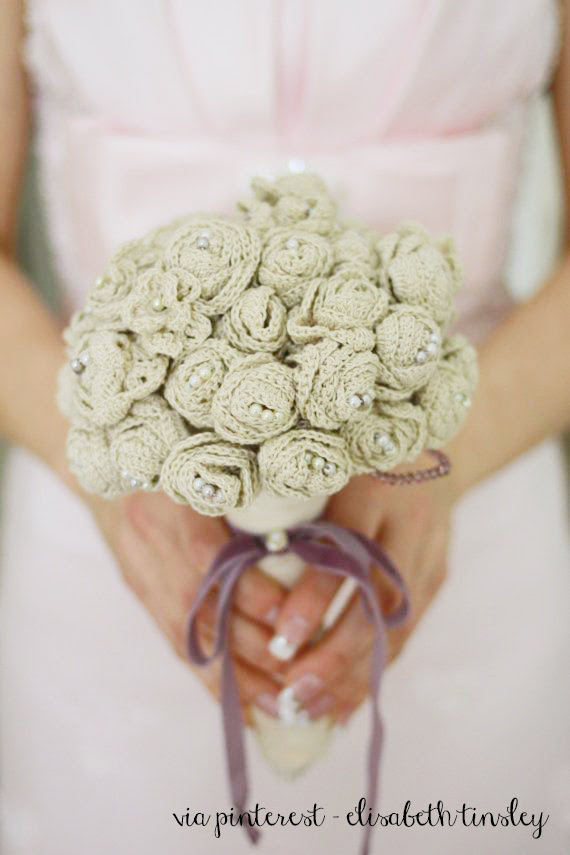 Guida agli abiti da cerimonia: Bouquet Da Sposa Fai Da Te Idee Per Il Matrimonio D Inverno