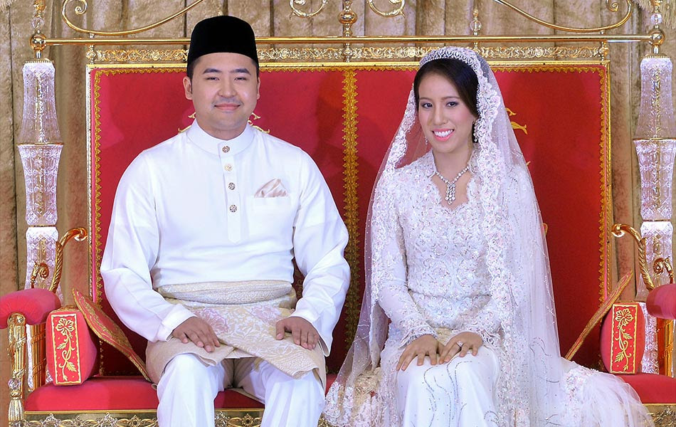 Najib razak was born on july 23, 1953 in kuala lipis, federation of malaya. Pm Datuk Seri Najib Razak S Daughter Weds Daniyar Kessikbayev Astro Awani