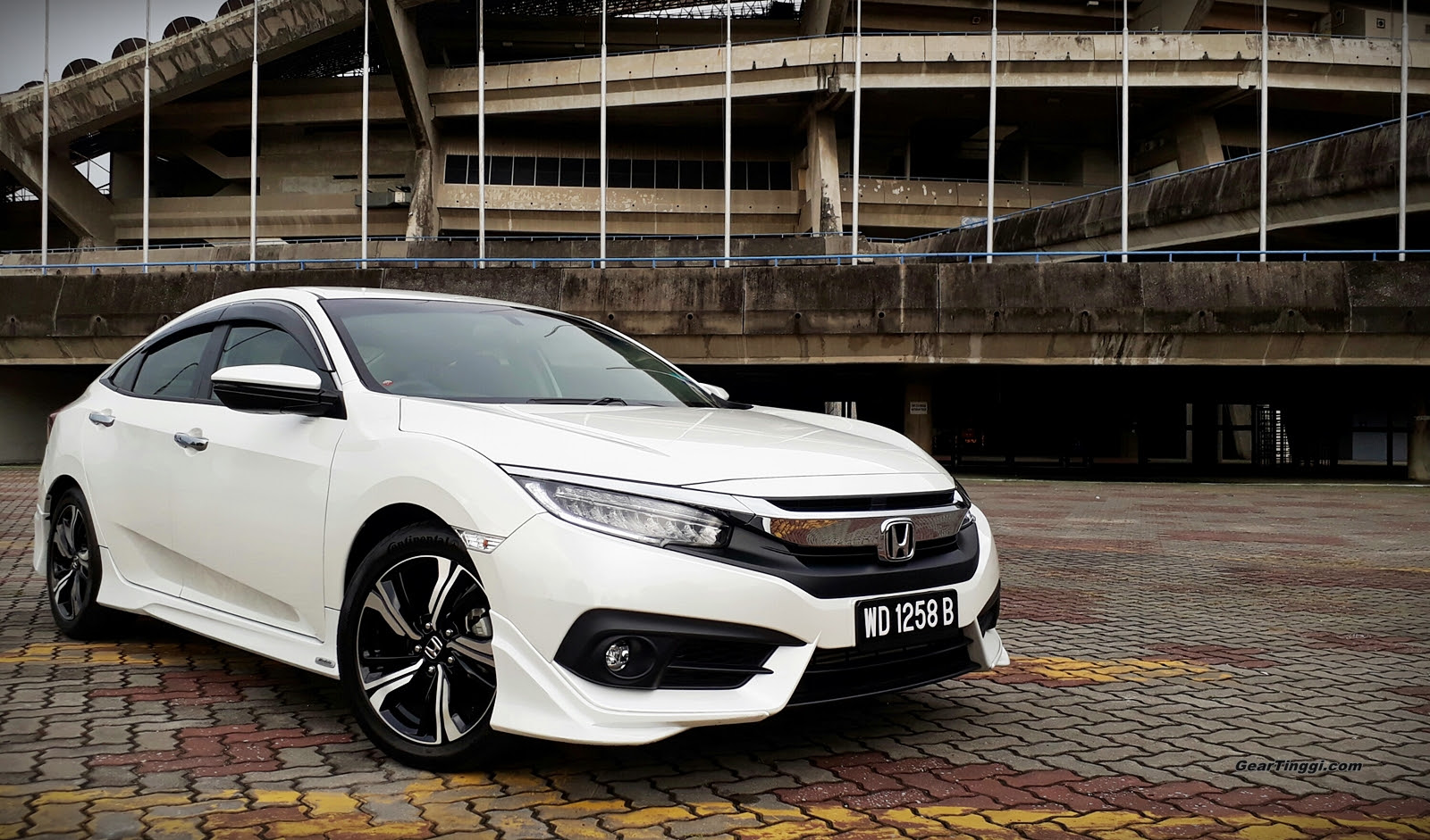 Selepas seseorang calon tamat menghadiri kursus. Pandu Uji Honda Civic 1 5l Vtec Turbo Kereta Keluarga Rekabentuk Futurustik Dan Berprestasi Geartinggi Com