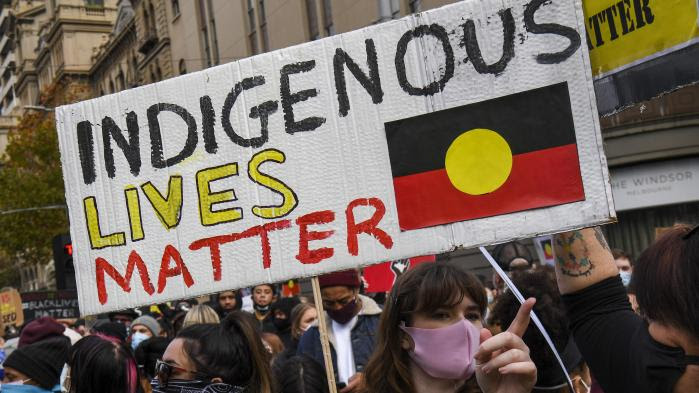 En Australie, des enfants aborigènes enlevés à leurs parents attaquent le gouvernement en justice