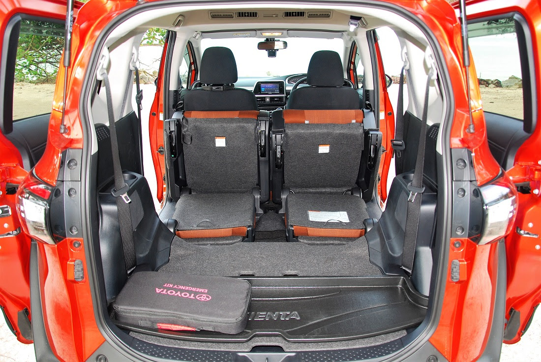 The new streamlined design brings a playful and striking image together with versatile space and thoughtful design details, allowing you to have more fun and enjoyment on every journey! Test Drive Review Toyota Sienta Autoworld Com My