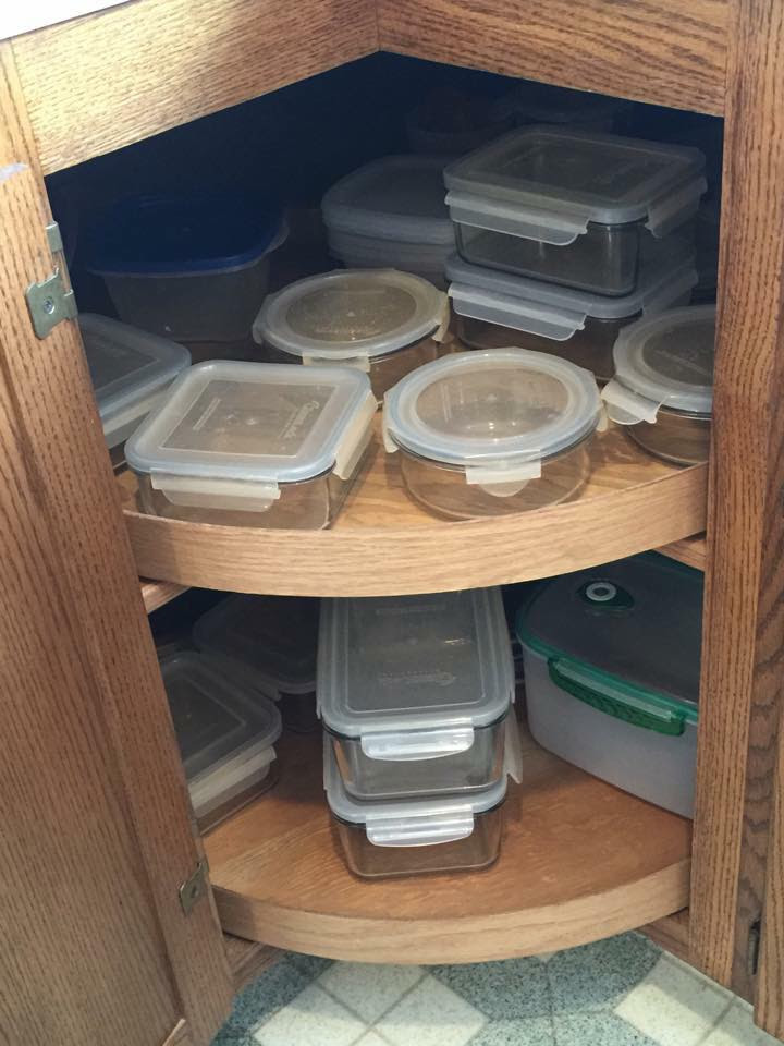 Tupperware Organizing