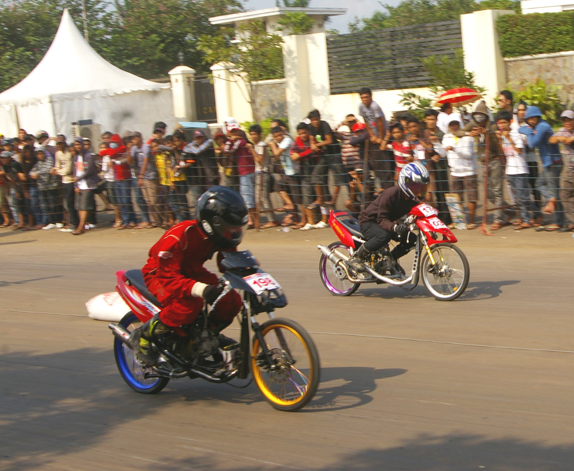 96 Gambar  Motor  Drag  Dan  Joki  Terkeren Ranting Modifikasi