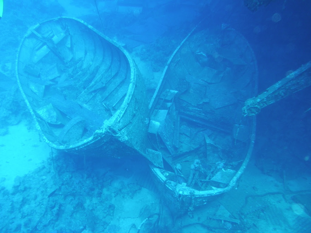 Just in time for the 100th anniversary of the most storied maritime disaster in history, national geographic magazine and a team of researchers have unveiled new images of the titanic, revealing. Tragodien Auf See Schiffskatastrophen Page 2 Vom Einbaum Zum Supertanker Schiffe World Of Warships Official Forum