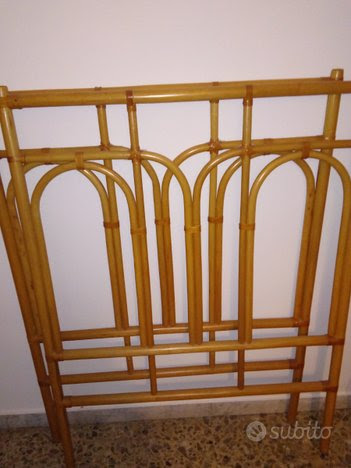 Che optiate per un letto a una o due piazze, in legno o in metallo, a baldacchino o con rete, i nostri letti uniscono stile e comfort per la vostra camera da letto. Testate Letto In Rattan Arredamento E Casalinghi In Vendita A Salerno