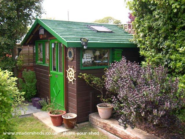 shedlast: quirky garden sheds