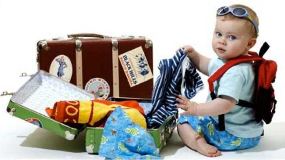 How To Pack Light When Travelling With Kids - Lifestyletower
