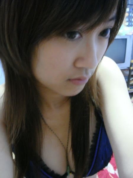 ABG Cantik Narsis Sampai Bugil :wongjo | foto hot | cerita hot | gudang