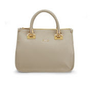 http://www.awin1.com/cread.php?awinmid=3604&awinaffid=110474&clickref=&p=http%3A%2F%2Fwww.mybag.com%2Fbrand%2Fliu-jo.list