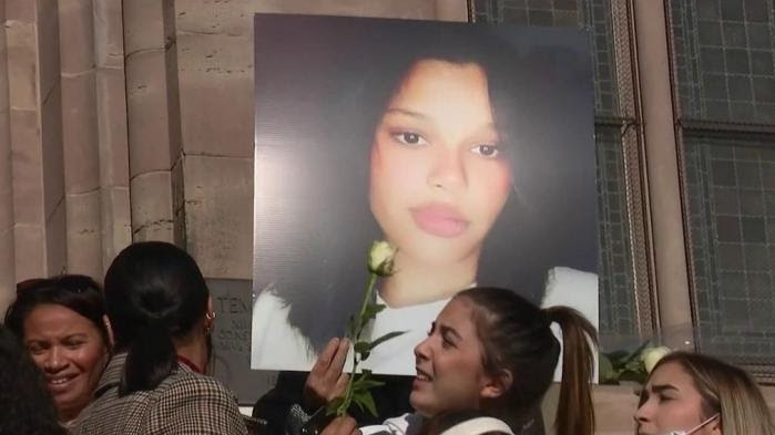 Mulhouse : un hommage à Dinah, une adolescente victime de harcèlement scolaire qui a mis fin à ses jours