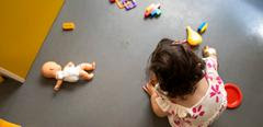 France, Lyon, 2023-07-06. 3-year-old girl playing in a nursery. Illustration of children s lives inside a nursery in Lyon. Photograph by Antoine Boureau / Hans Lucas
France, Lyon, 2023-07-06. Fille de 3 ans vue de dessus jouant dans une creche. Illustration de la vie des enfants a l interieur d une creche lyonnaise. Photographie par Antoine Boureau / Hans Lucas (Photo by Antoine Boureau / Hans Lucas / Hans Lucas via AFP)