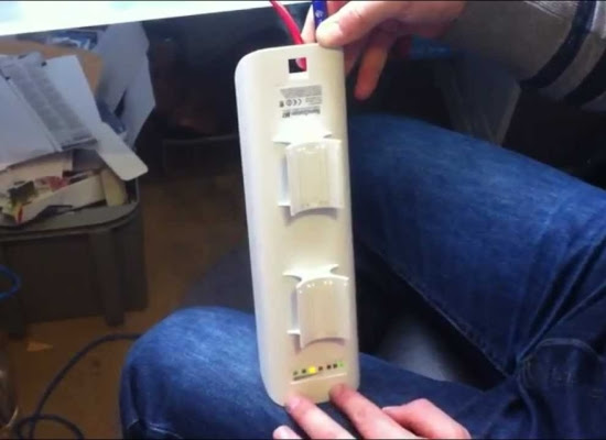 Un NanoStation modelo M2 (Imagen: YouTube)