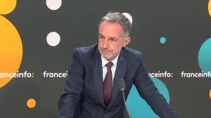 Punaises de lit : Emmanuel Grégoire, premier adjoint à la maire de Paris, propose que le risque soit intégré "au contrat d'assurance habitation"