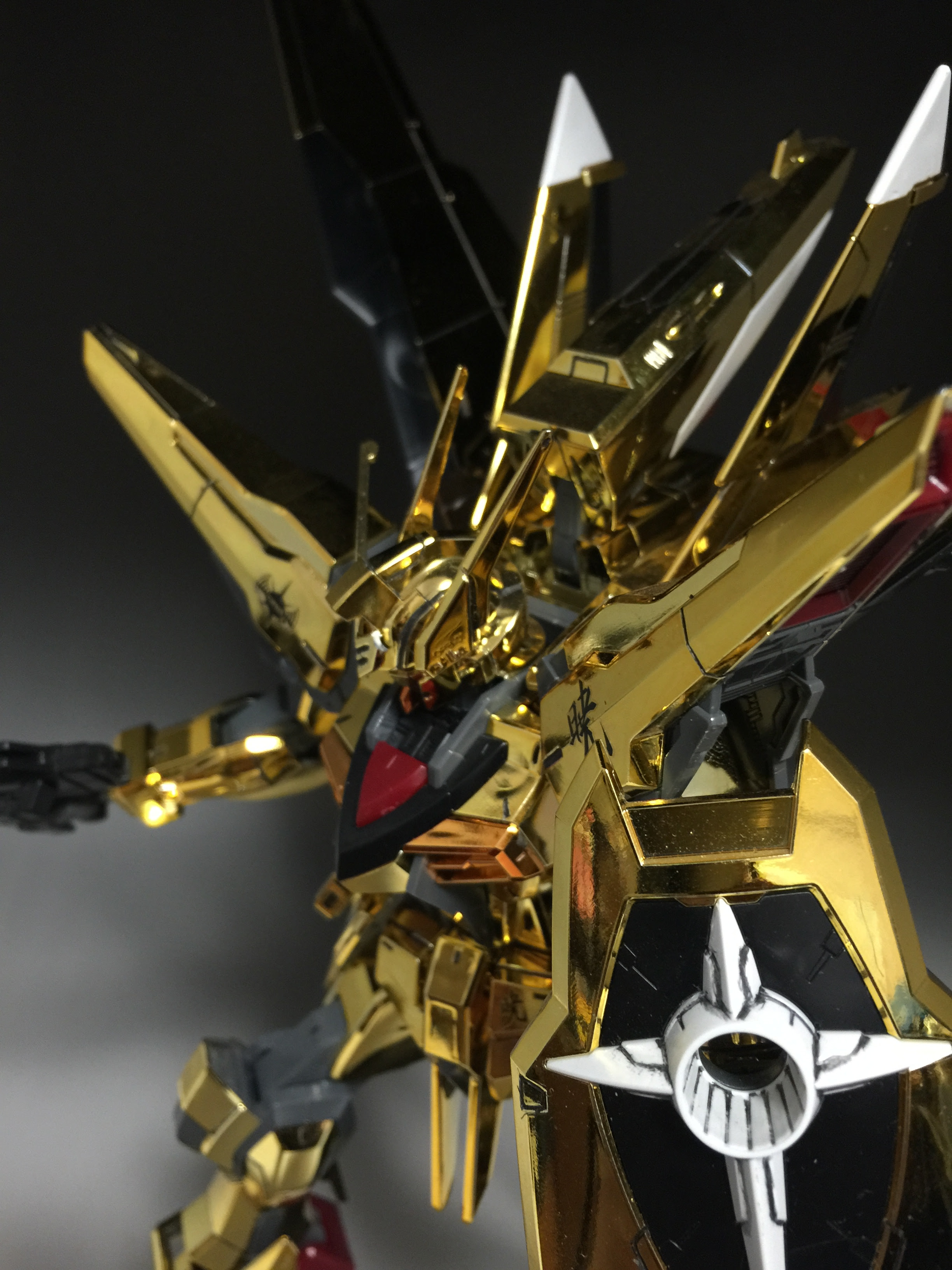 かっこいい ガンプラ ガンプラ 箱絵 かっこいい