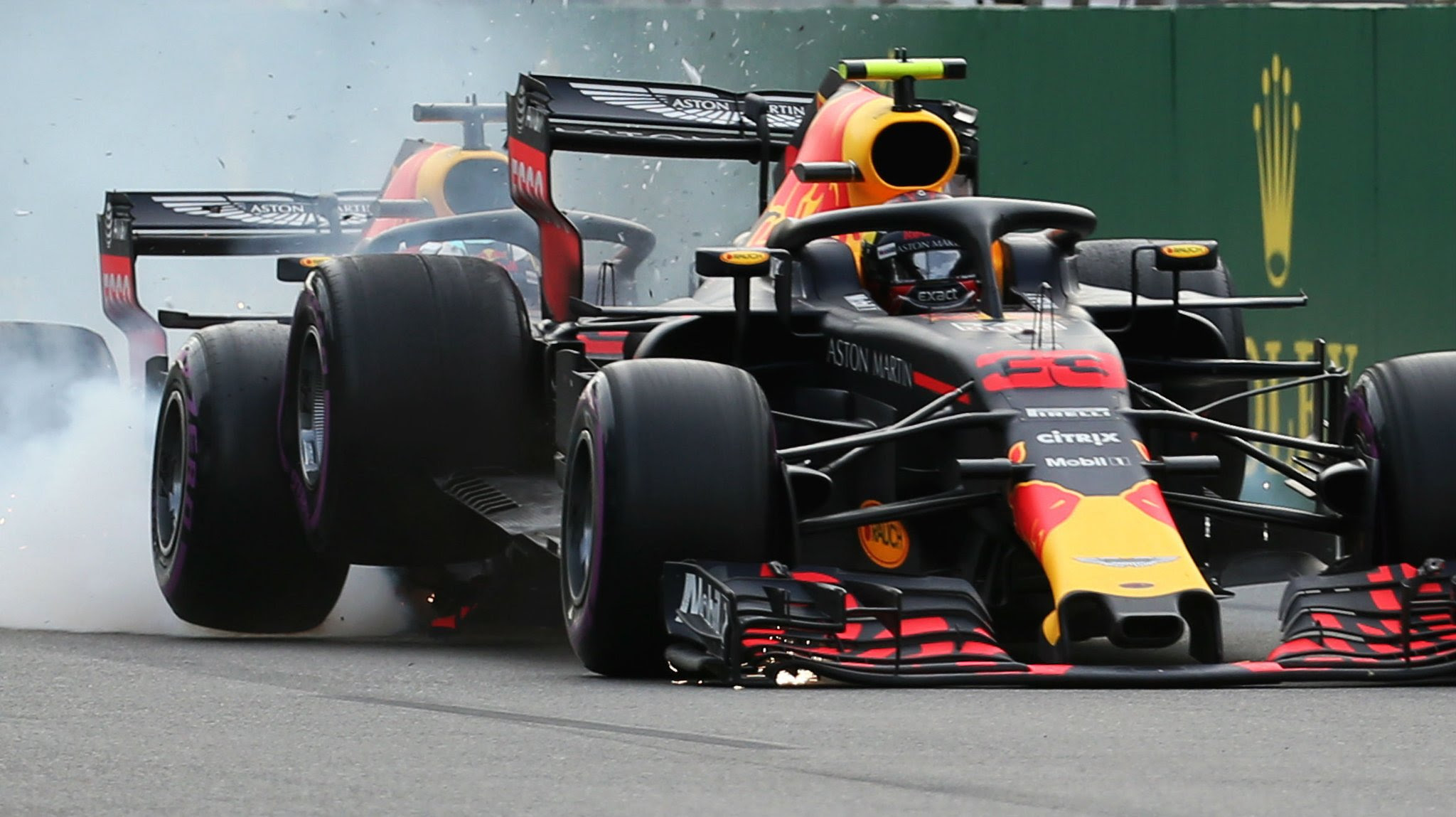 Percorso 6,003 km / 3,730 us mi circuito cittadino distanza 51 giri, 306,049 km/ 190,170 us mi: F1 2018 Azerbaijan Gp Review Chaos Collisions In Baku F1 Madness