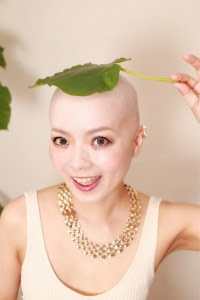 丸坊主 女