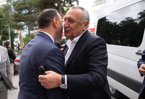 Mehmet ağar'ın eşi emel ağar, kızı, ak parti'den milletvekili adayı olan oğlu tolga ağar kimdir? Mehmet Agar Kimdir Aslen Nereli Esi Oglu Kimdir Internet Haber