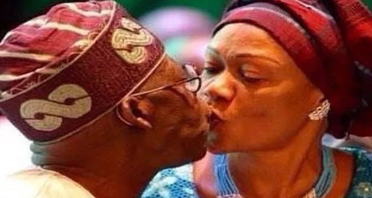 Jun 07, 2021 · the son of top nigerian politician and former governor of lagos state, seyi tinubu and his wife, layal, recently celebrated their daughter, noella, in style. Tinubu S Wife Snubs Saraki Refuses To Shake Hands During Inauguration Pointblank News