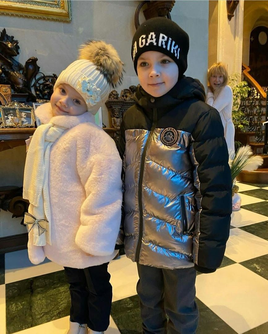 Будьте в курсе последних новостей: Foto 2020 Fan Club Alla Ru