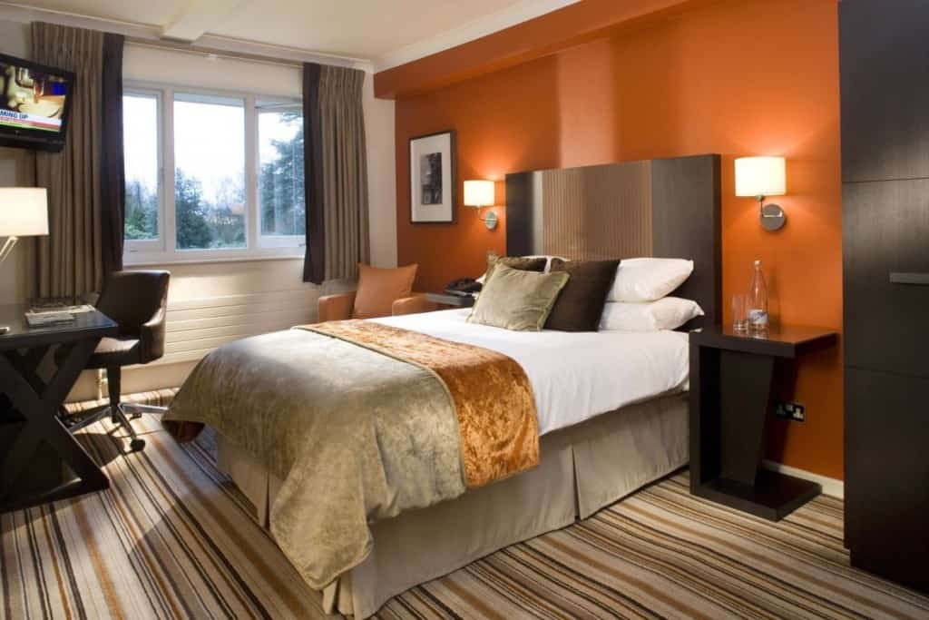 There are 3 bedrooms in this clean simple house. 67 Stylish Modern Small Bedroom Ideas Home Zenith