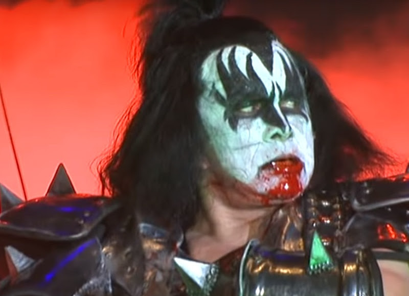 The thing i noticed most was. Video Der Woche Kiss Basssolo Und I Love It Loud Classic Rock