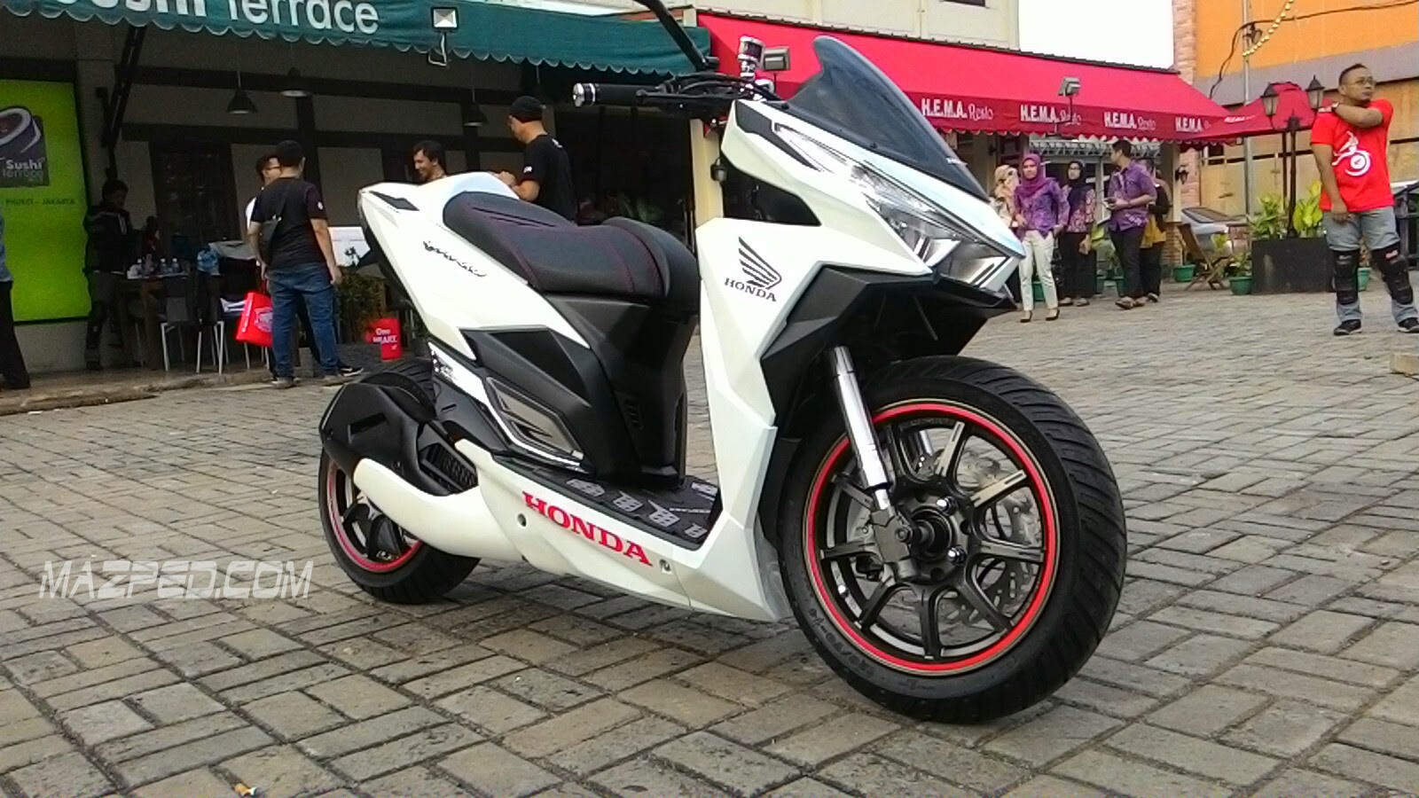 Kumpulan 64 Modifikasi Vario Pake Visor Ninja Terunik