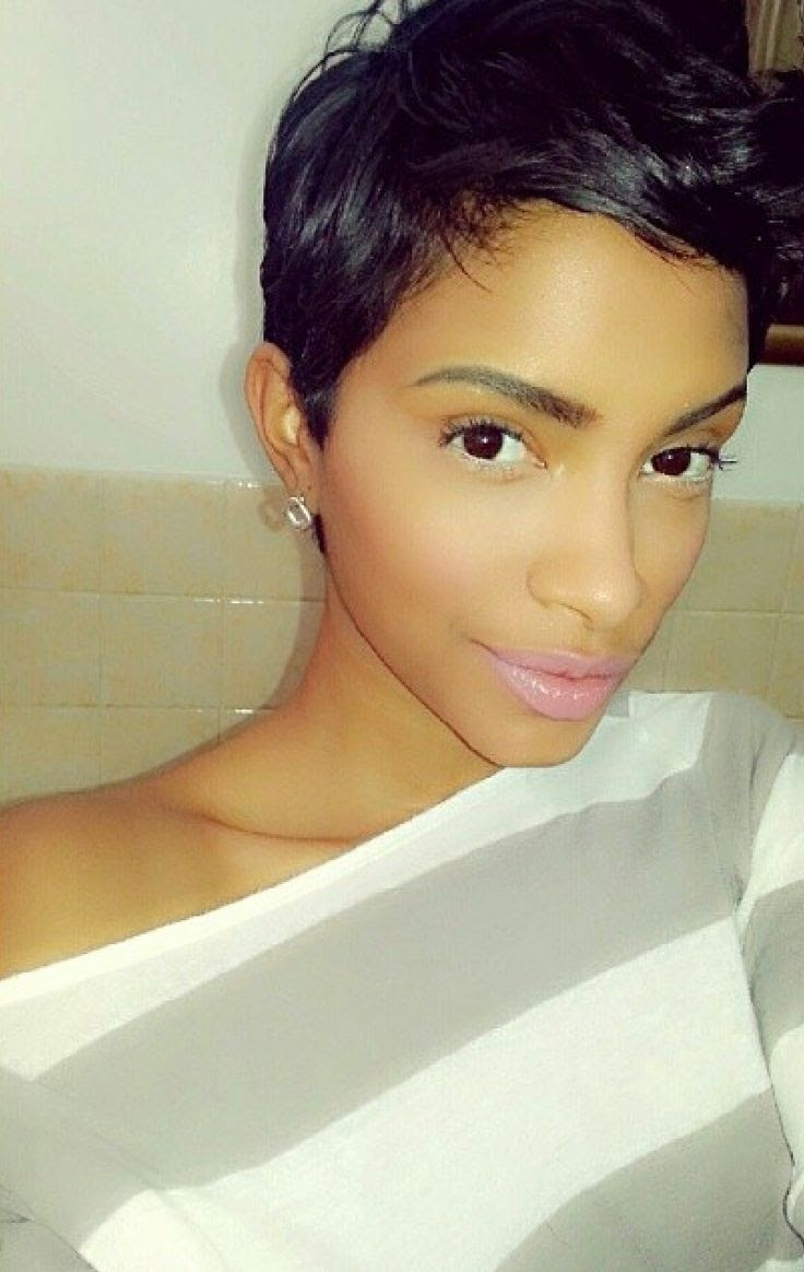 Flipped out bob blonde short haircut front view but 23 Of The Best Looking Short Pixie Haircuts Styles Weekly