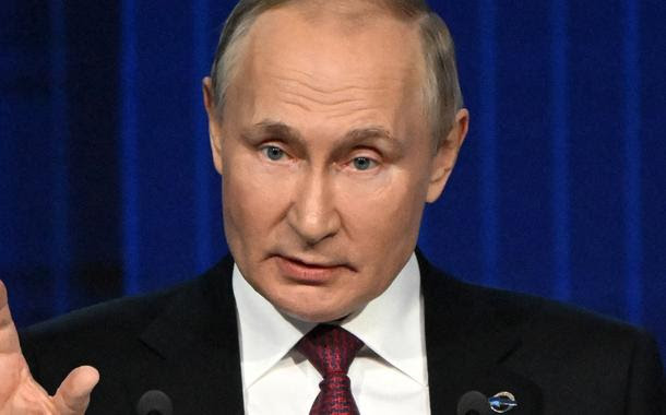 Putin convida Lula a ir ao Foro de São Petersburgo, na Rússia