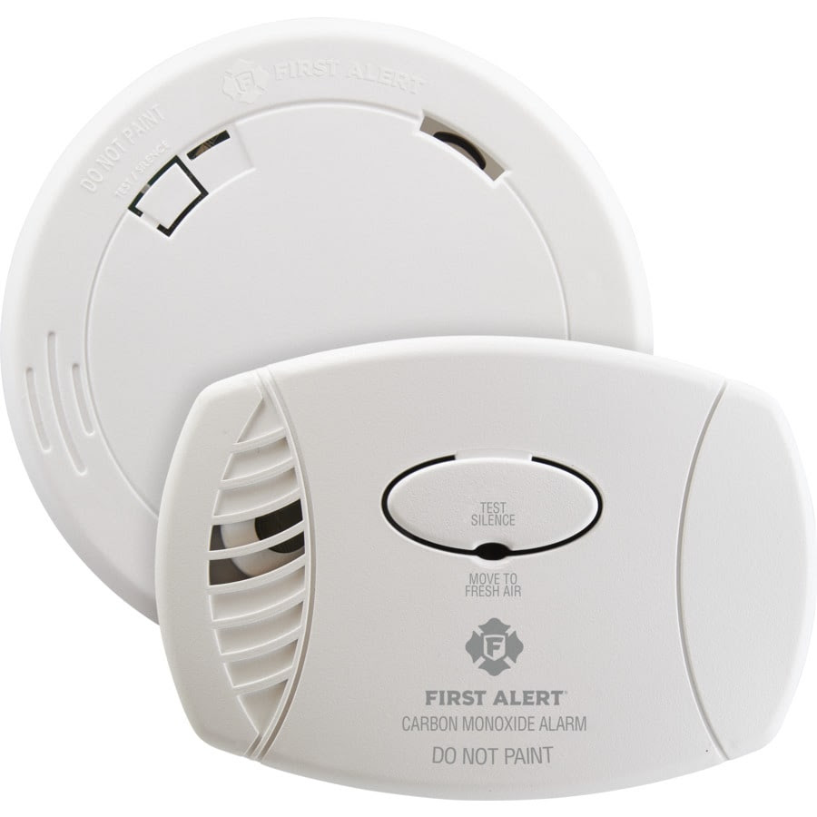It features an lcd display, has detectors are designed to wirelessly interconnect with first alert smoke alarms for a seamless smoke detector system throughout the home. First Alert 10 Year 2 Pack Battery Operated Combination Smoke And Carbon Monoxide Detector In The Combination Smoke Carbon Monoxide Detectors Department At Lowes Com