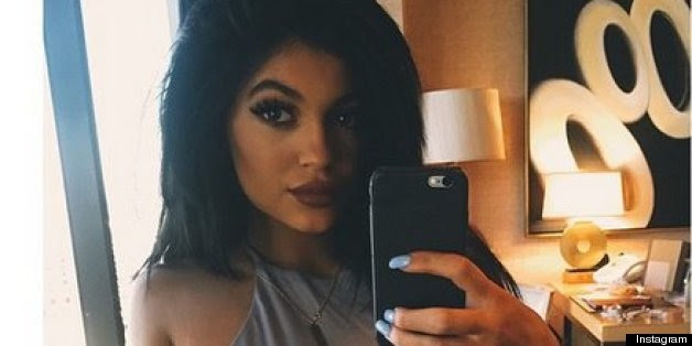 Kylie Jenner Goes Without Makeup For Sunday Selfie