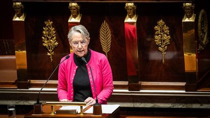 Budget de la Sécurité sociale : Elisabeth Borne déclenche le 49.3 sur la partie dépenses