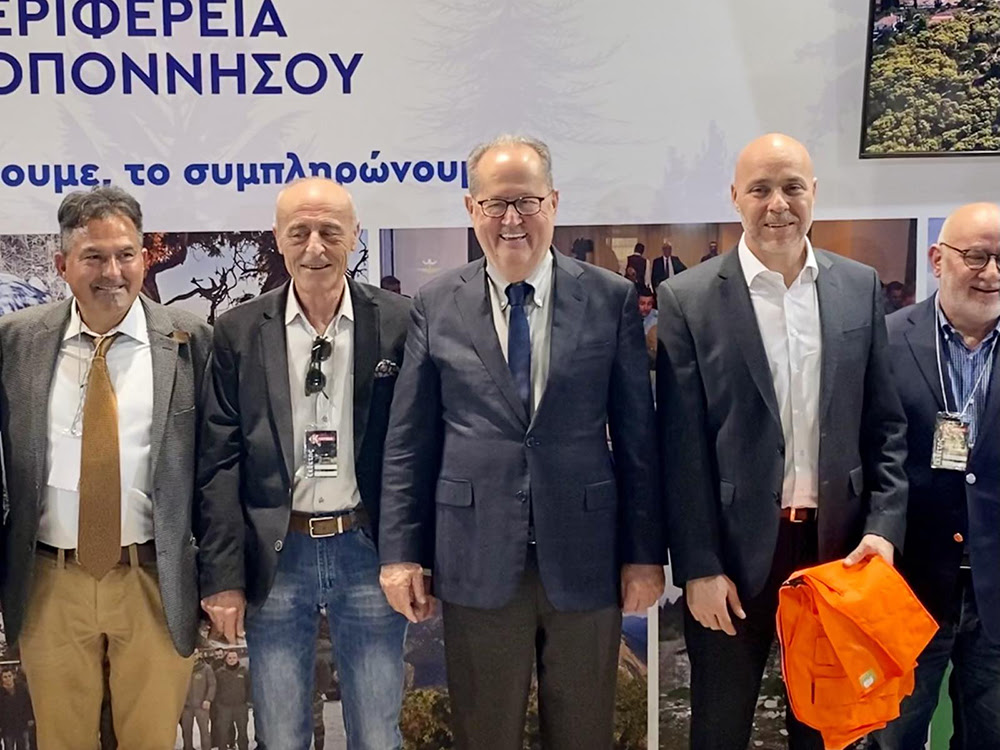 Ο περιφερειάρχης Π. Νίκας στο περίπτερο της Περιφέρειας Πελοποννήσου στην Εκθεση “Κυνηγεσία 2023” στην Παιανία