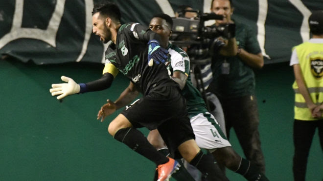 Fernando uribe (millonarios) right footed shot from the left side of the box to the bottom right corner. Deportivo Cali Vs Millonarios Camilo Vargas Will Be Painted To Millionaires Neuck Com