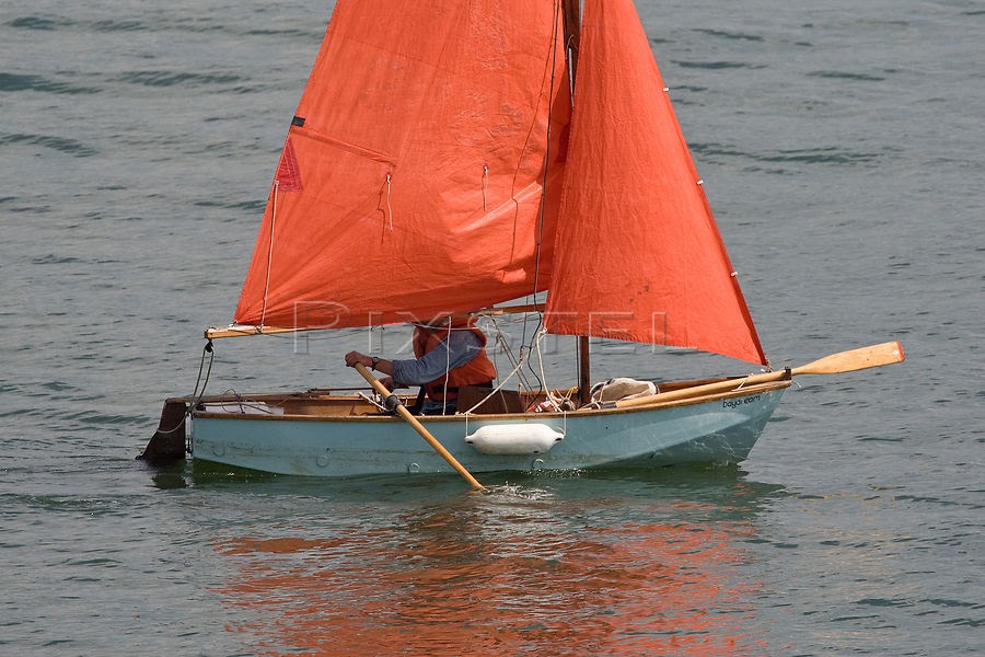 Popular dinghy models for small watercraft