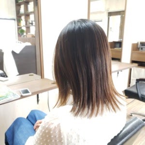 ミディアム シャギー ストレート の最高のコレクション 人気 髪型