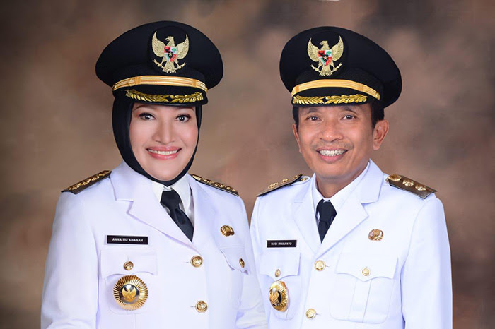 Pakaian seragam batik korps pegawai republik indonesia. Inilah Capaian 100 Hari Kerja Bupati Anna Wawan