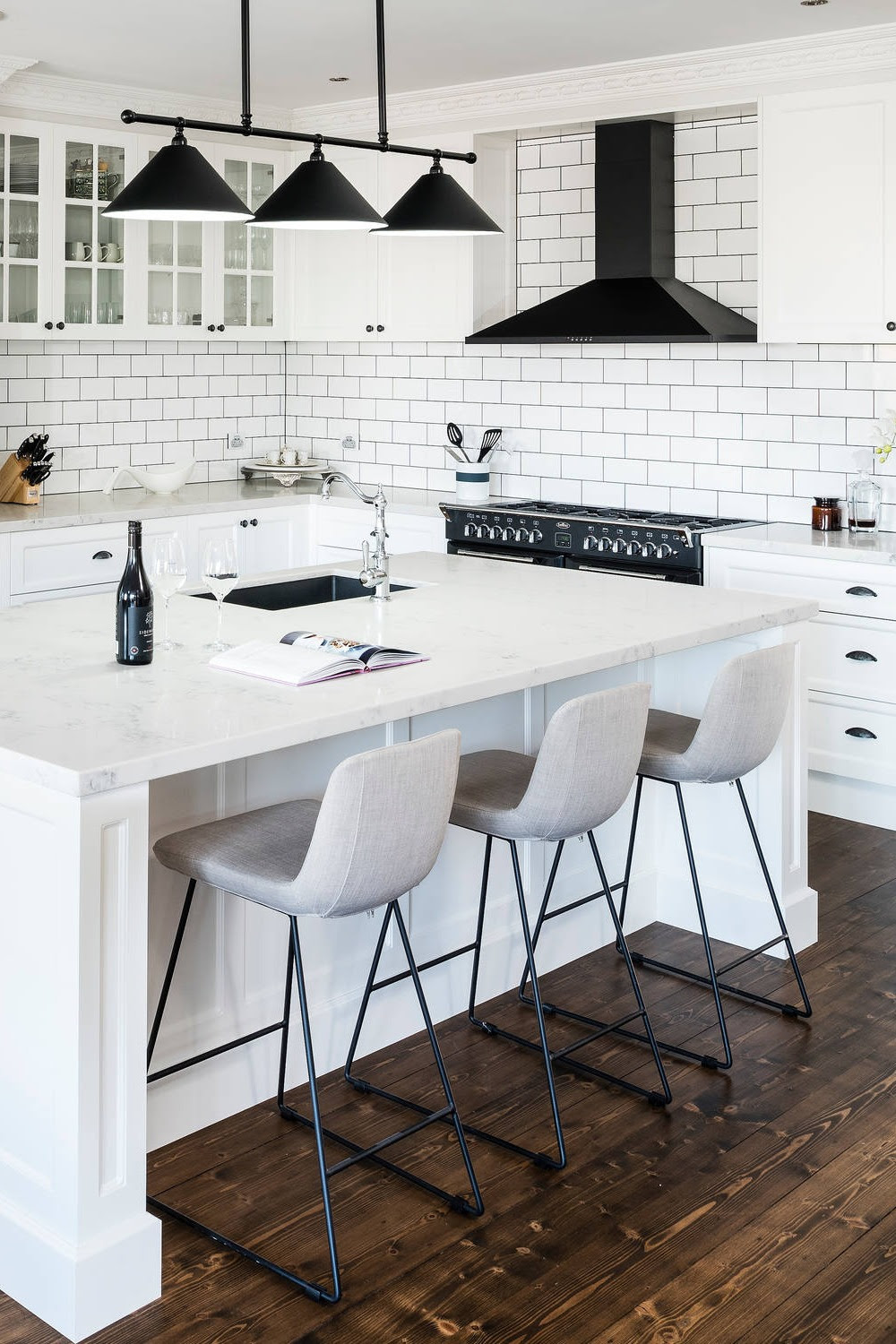At kitchen magic, our design consultants are. White Kitchen Cabinets With Black Hardware Countertopsnews