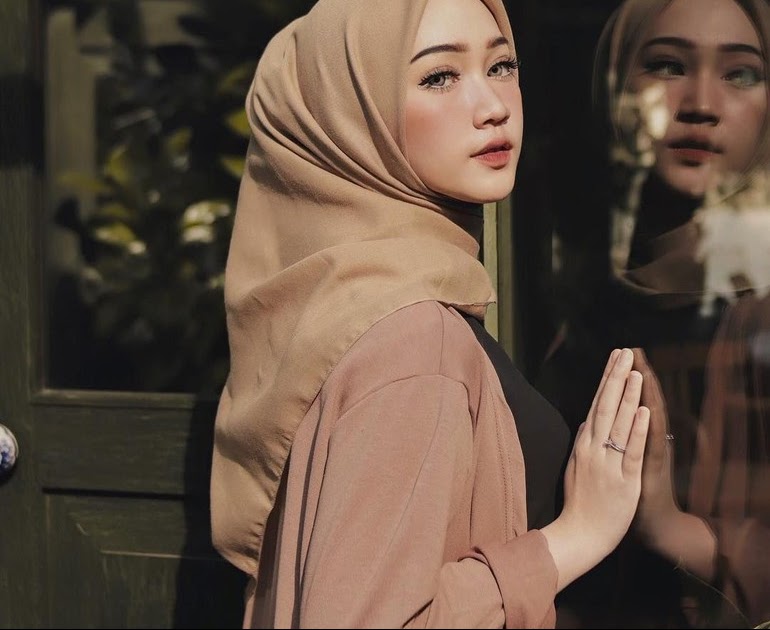 Foto Cewek2  Cantik  Lucu Berhijab Buat  Quotes  gambar  