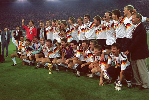أي معلومات غير موثقة يمكن التشكيك بها وإزالتها. Ø§Ù„Ù…Ø§Ù†ÙŠØ§ ÙˆÙƒØ£Ø³ Ø§Ù„Ø¹Ø§Ù„Ù… 1990 Ø§Ù„ÙƒØ§ØªØ¨ Don Draper Ùˆ Ø§Ù„ØµÙ„Ø§Ø© ÙˆØ§Ù„Ø³Ù„Ø§Ù… Ø¹Ù„Ù‰ Ø³ÙŠØ¯Ù†Ø§ Ù…Ø­Ù…Ø¯ ØµÙ„Ù‰ Ø§Ù„Ù„Ù‡ Ø¹Ù„ÙŠÙ‡ Ùˆ Ø³Ù„Ù… ÙˆØ¹Ù„Ù‰ Ø¢Ù„Ù‡ ÙˆØµØ­Ø¨Ù‡ Ø§Ø¬Ù…Ø¹ÙŠÙ† Ø§Ù‡Ù„Ø§ ÙˆØ³Ù‡Ù„Ø§ Ø¨Ù€ Ø²ÙˆØ§Ø± Ø§Ø¹Ø¶Ø§Ø¡ Ù…Ø´Ø±ÙÙŠÙ† Ù…Ù†ØªØ¯ÙŠØ§Øª ÙƒÙˆÙˆÙˆØ±Ø© Ùˆ Ø³ØªØ§Ø± ØªØ§ÙŠÙ…Ø² Ø§Ù„Ù‰ Ù…ÙˆØ¶ÙˆØ¹ÙŠ Ù„Ù„ÙŠÙˆÙ… ÙˆØ§ØªÙ…Ù†Ù‰ Ø§Ù† ÙŠÙ†Ø§Ù„ Ù…ÙˆØ¶ÙˆØ¹ÙŠ Ø¹Ù„Ù‰ Ø§Ø¹Ø¬Ø§Ø¨ÙƒÙ… Ùˆ Ø§Ø³ØªØ­Ø³Ø§Ù†ÙƒÙ…